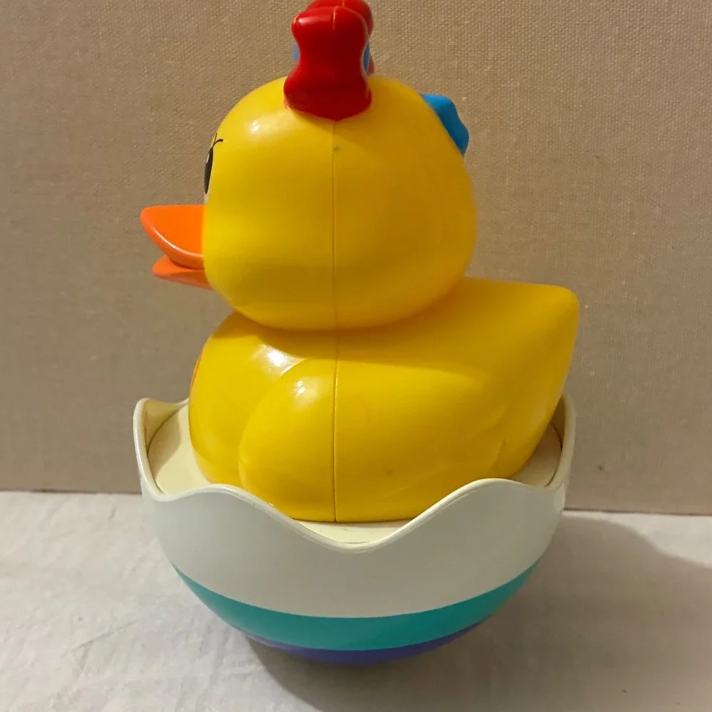 Goodway Yellow Duckling Wobble Roly Poly Toy in Eggshell‎ Base Kids Toy